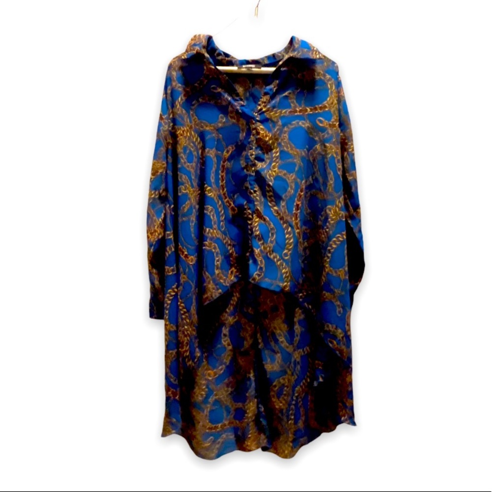 SOLD ❤️Ups & Downs Woman’s Blue & Gold Chain Patterned High Low Ruana Kimono - Picture 3 of 9
